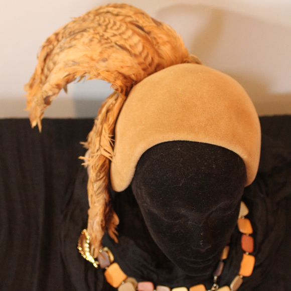 Rare 1960s Couture Vintage Tan Sculptured Feather main image 6